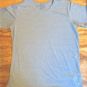 Patagonia women’s large shirt